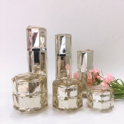 Acrylic PP Body Material Round Plastic Cosmetic Jars for Lip Balm Packaging Solution